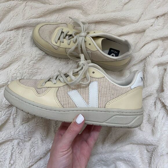 VEJA V-10 Mesh Jute/White sneaker - Picture 1 of 7